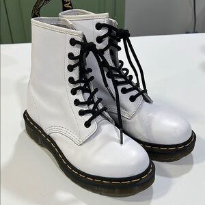 Dr.‎ Martens White and Black Leather Boots - 6